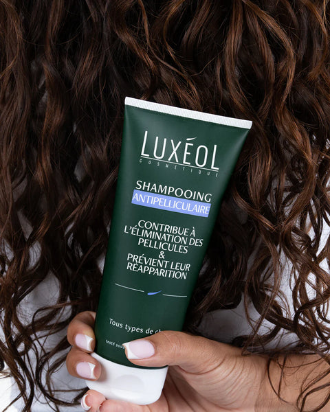 Luxéol Anti-Dandruff Shampoo - clinically proven to eliminate 86% of dandruff and prevent recurrence for all hair types